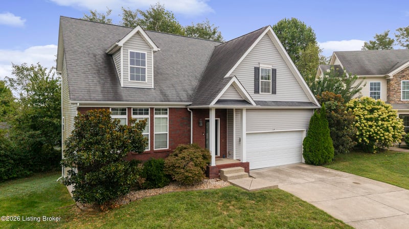 12316 Amber Woods Ct, Louisville, KY 40245