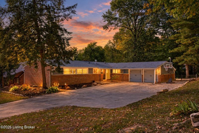 1233 Vance Ave, New Albany, IN 47150