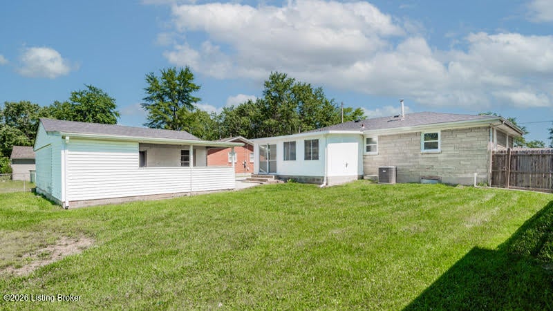 124 Harpers Ferry Rd, Louisville, KY 40214