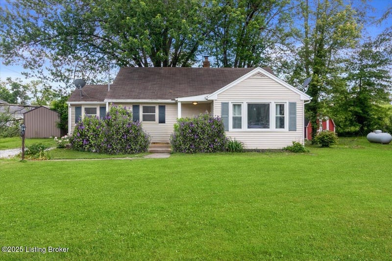 124 Maple Ave, Taylorsville, KY 40071