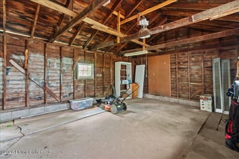 124 Maple Ave, Taylorsville, KY 40071