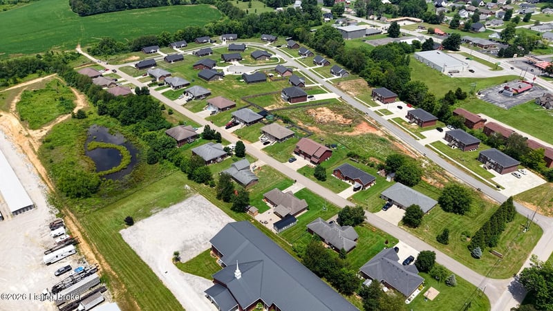 124 Wood Ln, Hodgenville, KY 42748