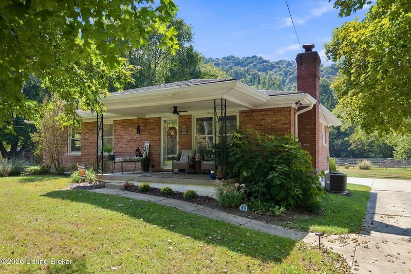 12402 Saw Mill Rd, Louisville, KY 40272