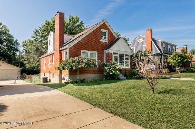 1244 Bourbon Ave, Louisville, KY 40213