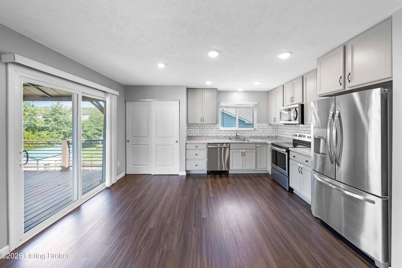 125 Broken Branch Ct, Mt Washington, KY 40047