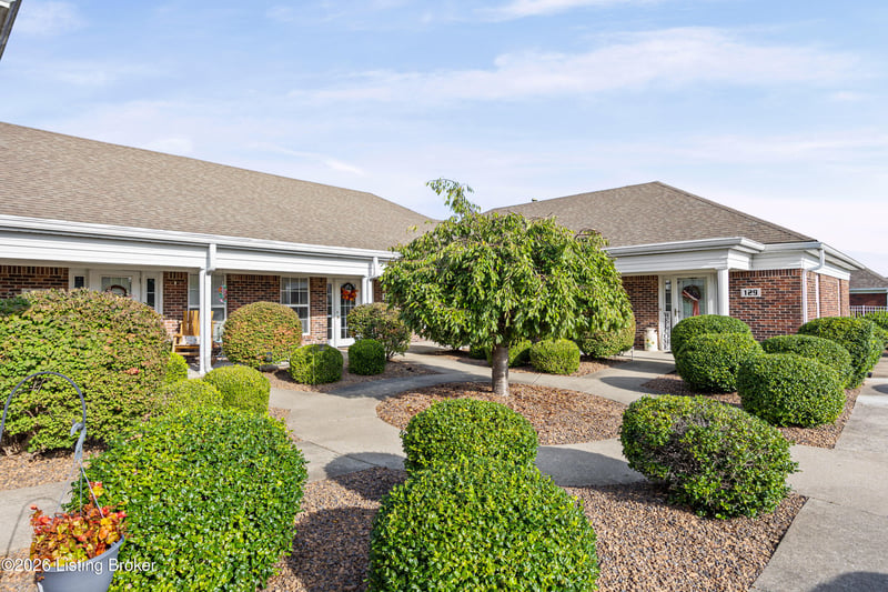 125 Cornell Vlg Pkwy, Mt Washington, KY 40047