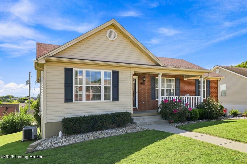 125 Fox Tail Ln, Frankfort, KY 40601