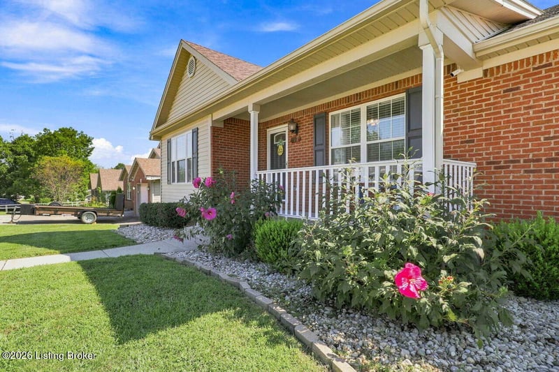 125 Fox Tail Ln, Frankfort, KY 40601