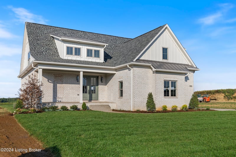 125 Noblewood Blvd, Utica, IN 47130