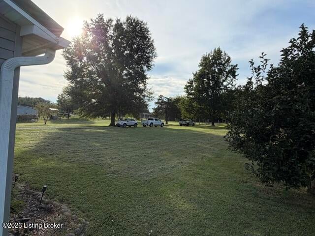 125 Rustic Ln, Shepherdsville, KY 40165