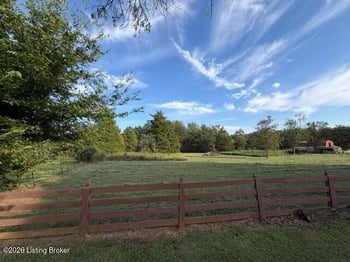 125 Rustic Ln, Shepherdsville, KY 40165