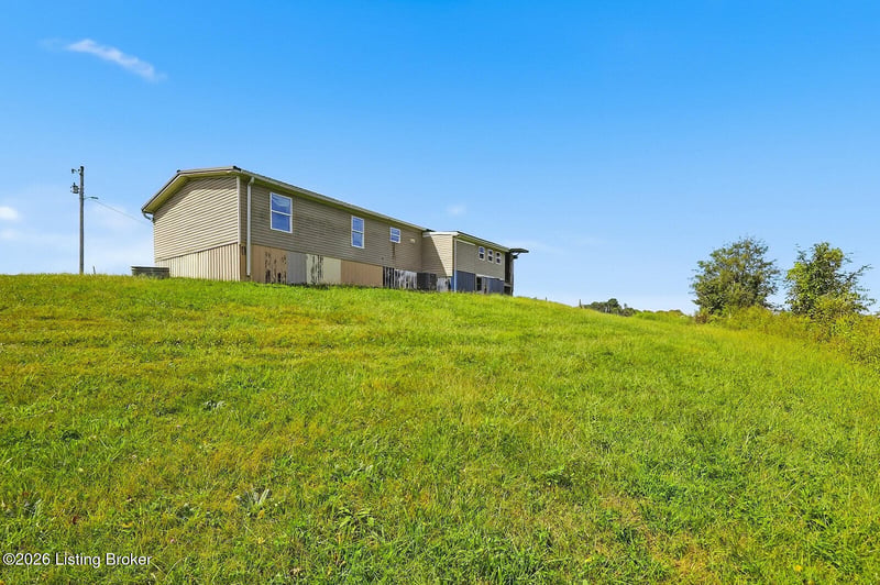 1250 Goshen Rd, Lawrenceburg, KY 40342
