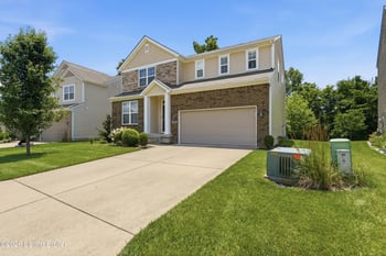 12506 Deer Lake Ln, Louisville, KY 40299