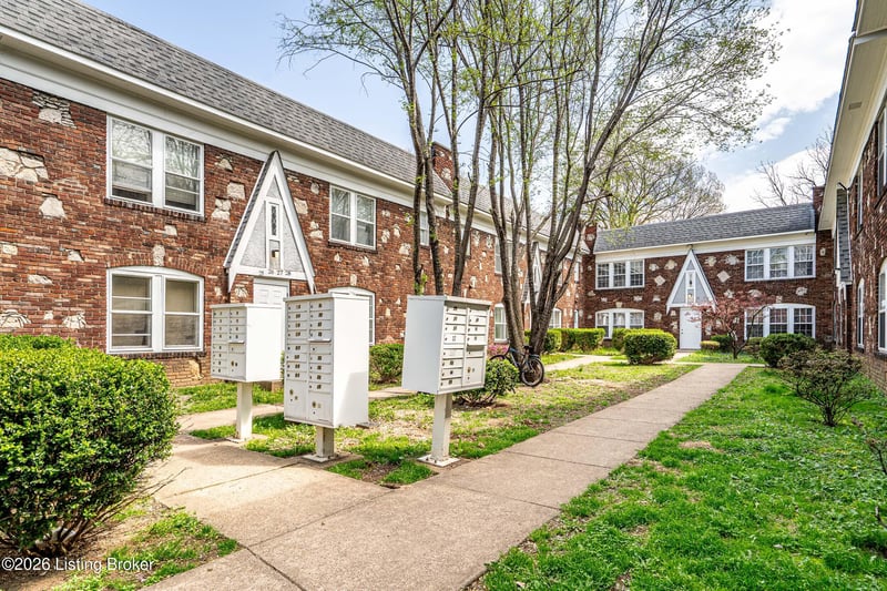 1251 S Brook St, Louisville, KY 40203