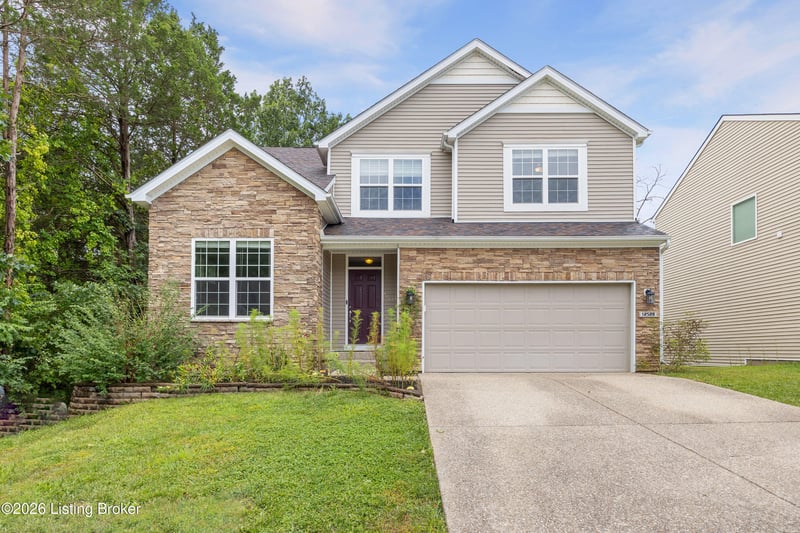 12528 Deer Lake Ln, Louisville, KY 40299