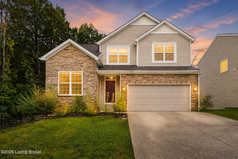 12528 Deer Lake Ln, Louisville, KY 40299