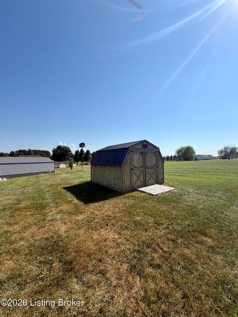 126 Blake Ct, Taylorsville, KY 40071