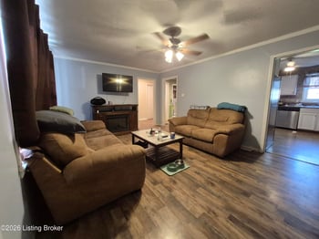 126 Hazel Lawn Dr, Shelbyville, KY 40065