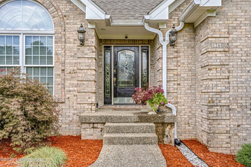 1260 Pebble Dr, Shelbyville, KY 40065