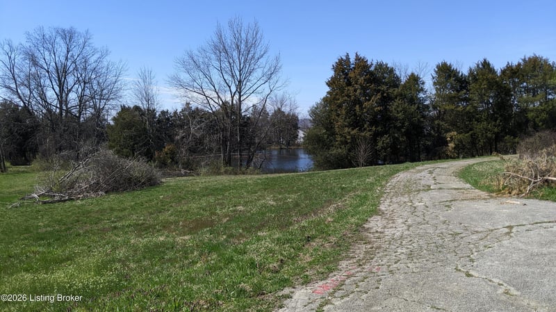 1265 N Buckman St, Shepherdsville, KY 40165