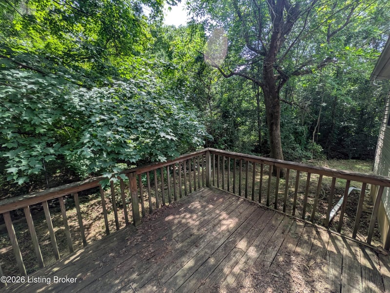 127 Clearview Dr, Mt Washington, KY 40047