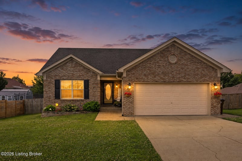 127 Crossfield Dr, Mt Washington, KY 40047