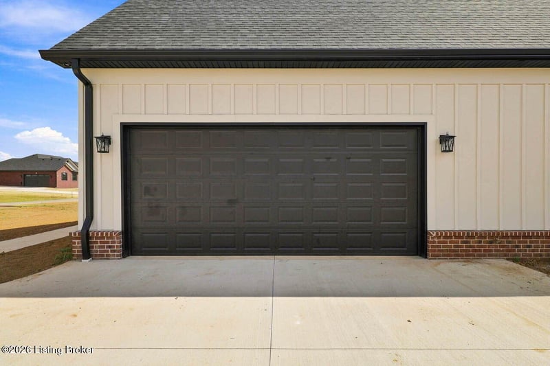 127 Woodford Dr, Bardstown, KY 40004