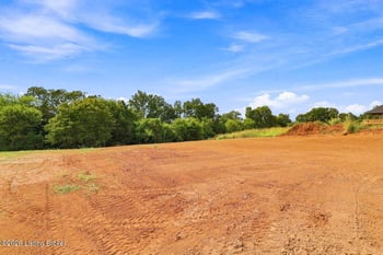 127 Woodford Dr, Bardstown, KY 40004