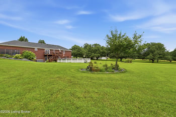 1270 Old Nazareth Rd, Bardstown, KY 40004