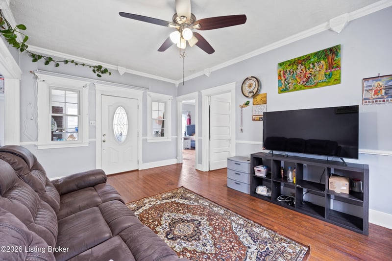 128 S Ewing Ave, Louisville, KY 40206