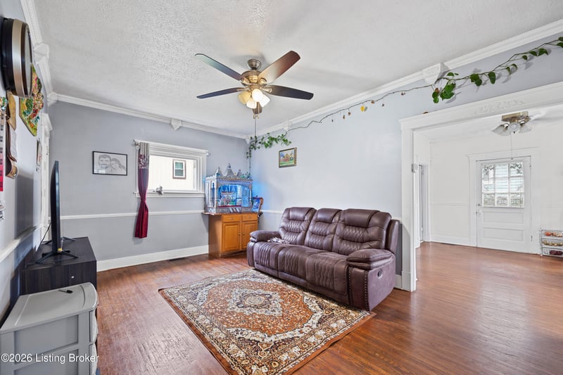 128 S Ewing Ave, Louisville, KY 40206