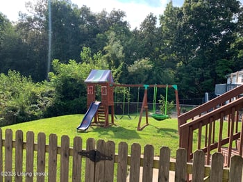 128 Whisbrook Ave, Vine Grove, KY 40175