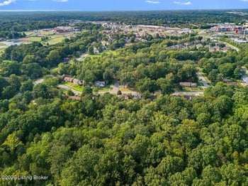 12800 Ledges Dr, Louisville, KY 40243
