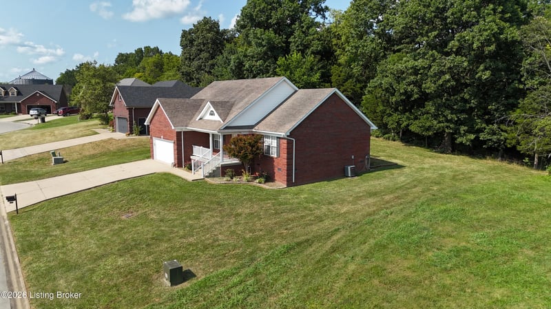 129 N Howard St, Bardstown, KY 40004