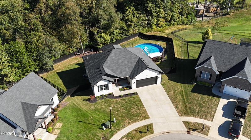 130 Burlington Ct, Mt Washington, KY 40047