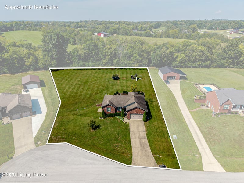 130 Cessna Ct, Taylorsville, KY 40071