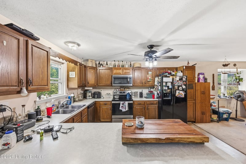 130 Smith Rd, Brooks, KY 40109