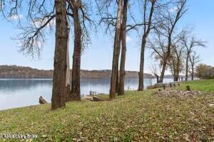 1300 Riverside Dr, Prospect, KY 40059