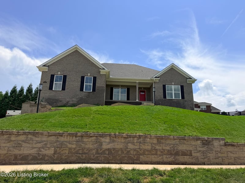 13000 Pond Creek Dr, Goshen, KY 40026