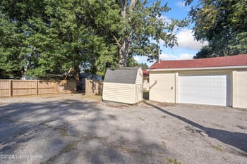 13008 Ashlawn Dr, Louisville, KY 40272