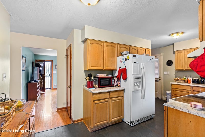 13008 Mitchell Hill Rd, Louisville, KY 40118