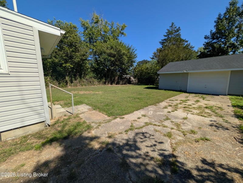 13011 Ashlawn Dr, Louisville, KY 40272