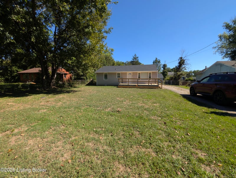 13011 Ashlawn Dr, Louisville, KY 40272
