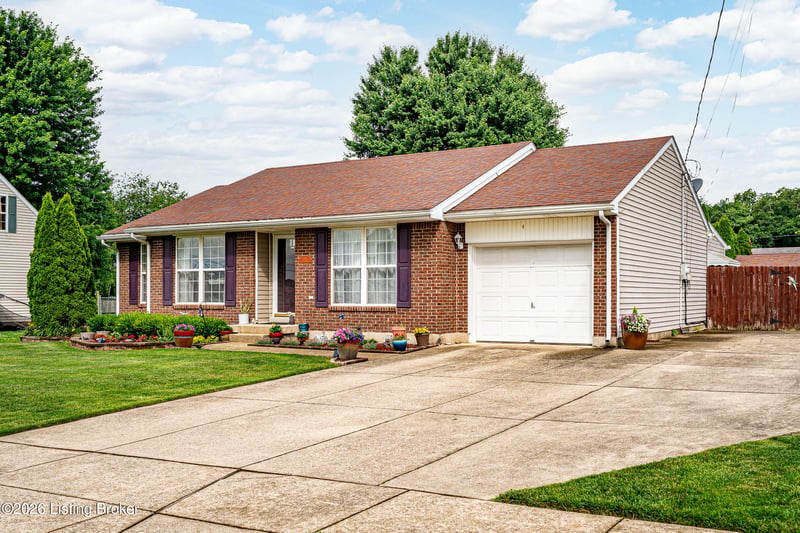 1305 Williamsburg Dr, Elizabethtown, KY 42701