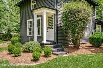 1307 Glenbrook Rd, Anchorage, KY 40223
