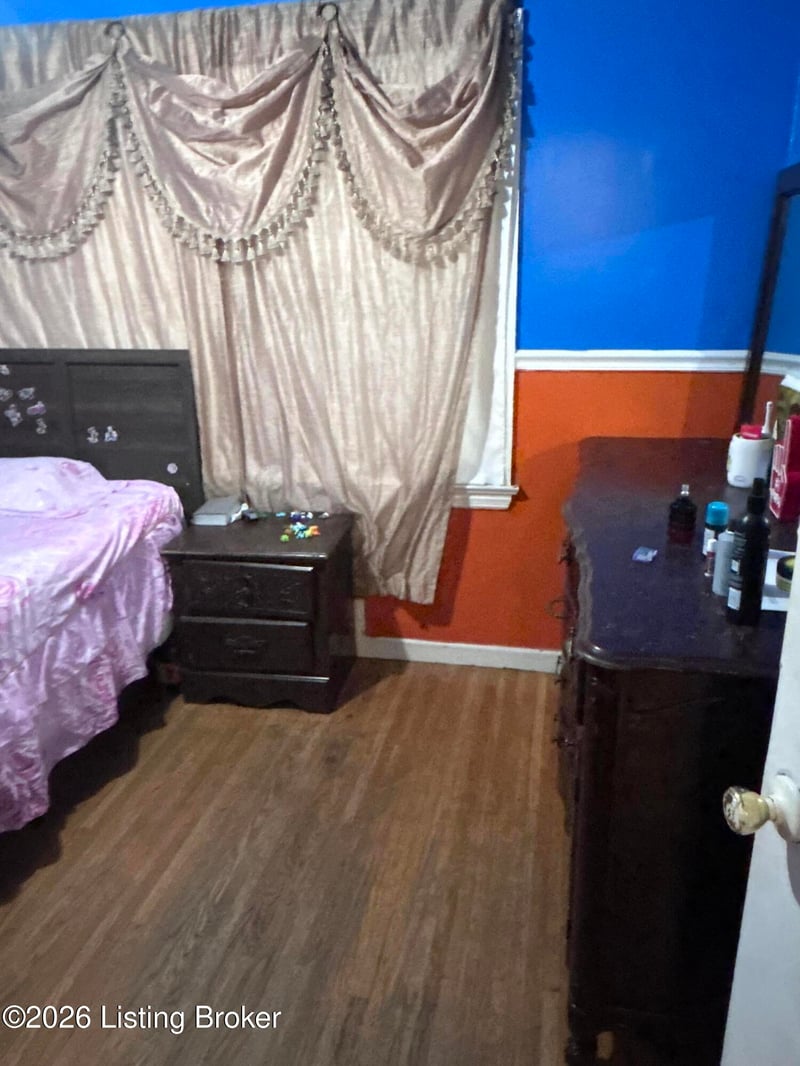 1309 Carol Jean Ct, Louisville, KY 40215