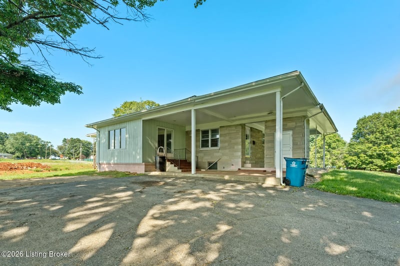 1309 Old State Rd, Brandenburg, KY 40108
