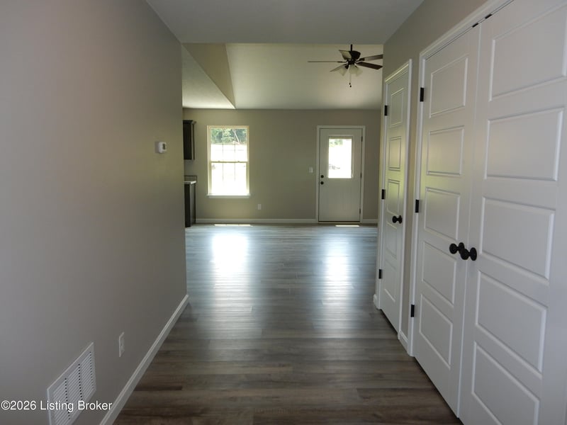 131 Diane Ct, Lebanon Junction, KY 40150