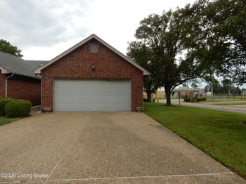 131 Flintstone Ct, Shepherdsville, KY 40165
