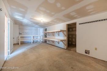 1311 Marret Pl, Louisville, KY 40215